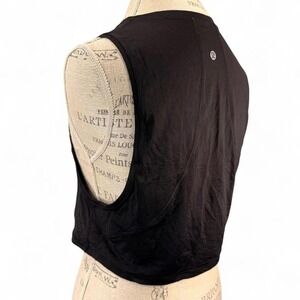 Lululemon Black Athletica‎ Tank Top Sleeveless Cropped Athletic Womens